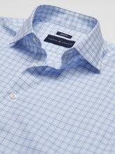 Modern Fit 100% Cotton Plaid Spread Collar Dress Shirt