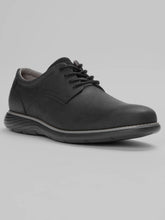 Garrett Plain Toe Oxfords