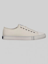Hadley Lo Sneakers