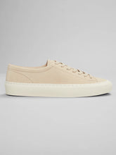 Court Sneakers