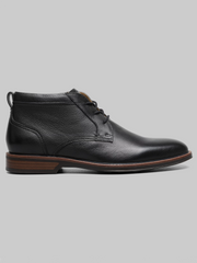 Traveler Plain Toe Chukka Boots