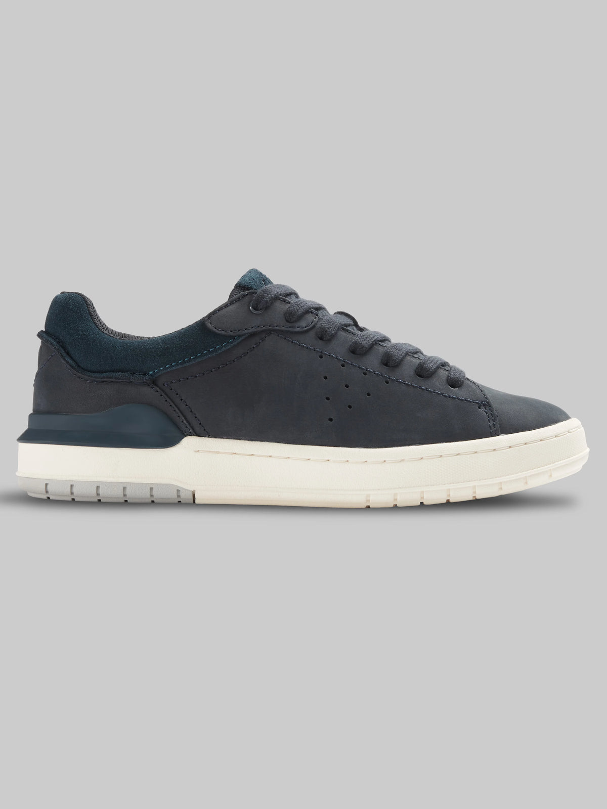 Courtlite 2 Run Plain Toe Sneakers