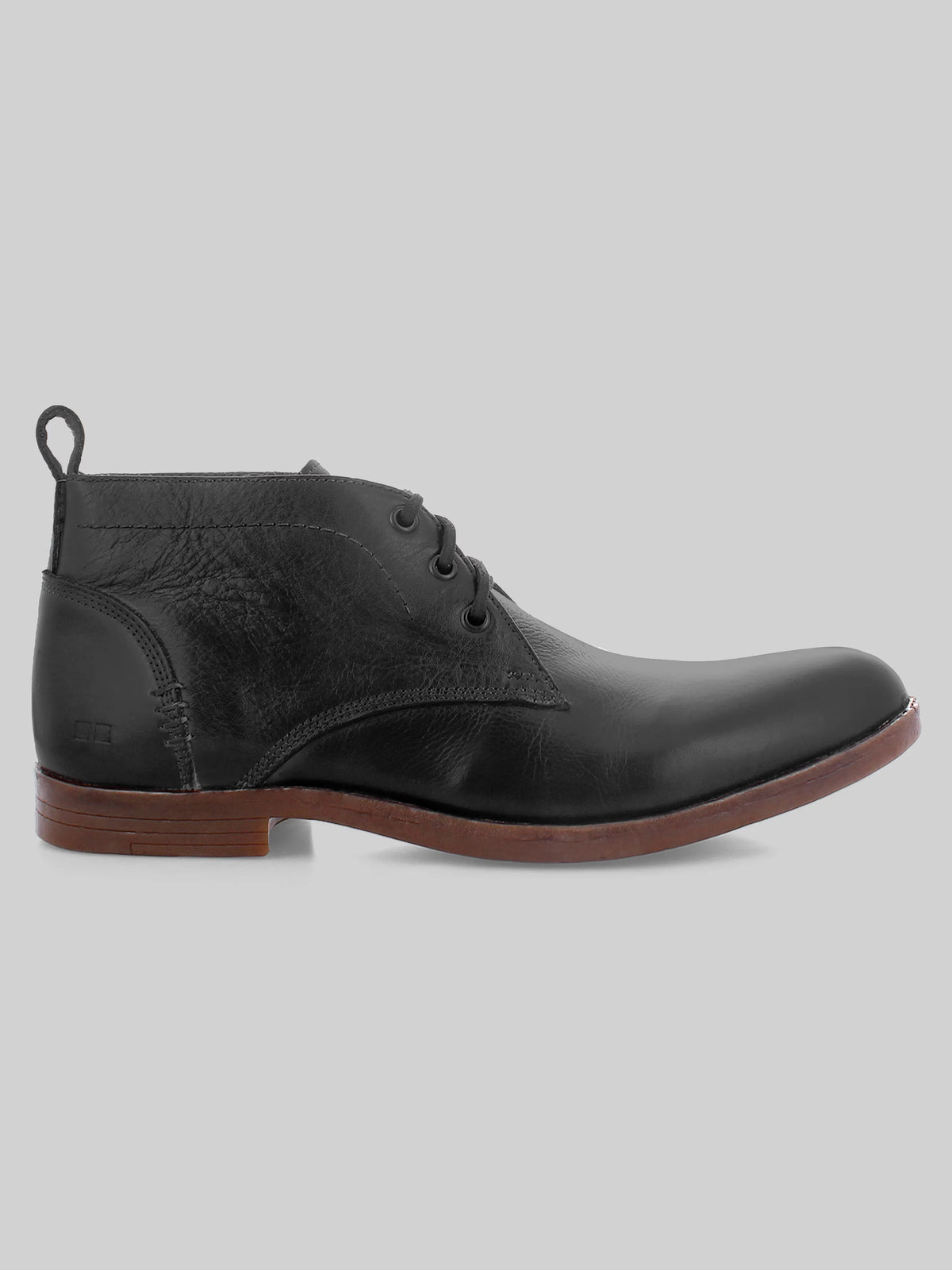 Illiad Leather Lace-Up Chukka Boots