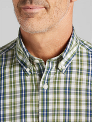 Modern Fit Plaid Short Sleeve Button Down Shirt